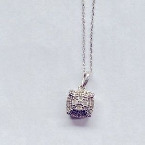 Silver chain with diamond cluster pendant